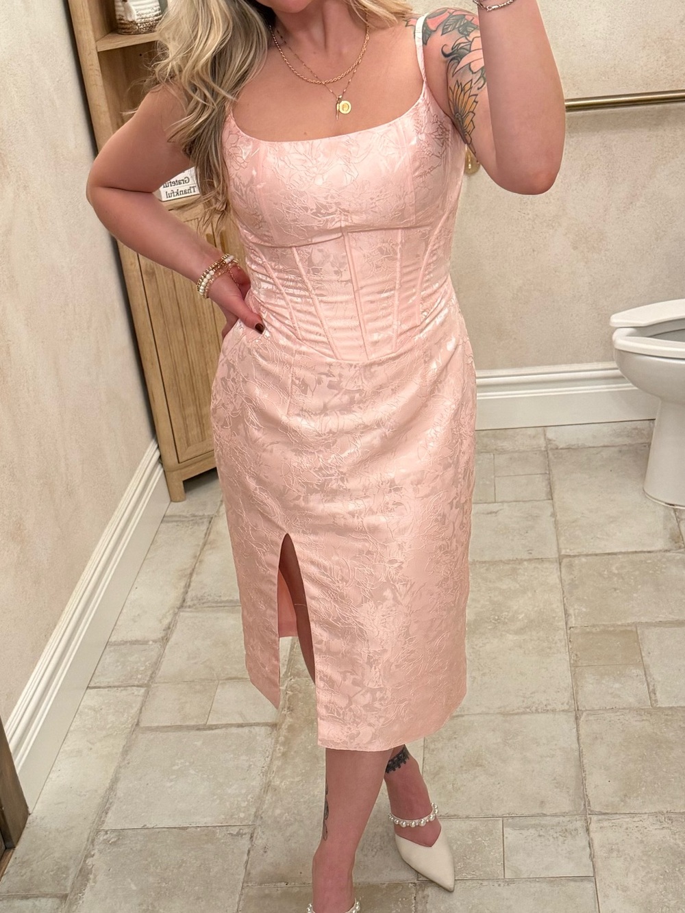 Sleeveless Pink Jacquard Midi Dress with Front Slit and corset back